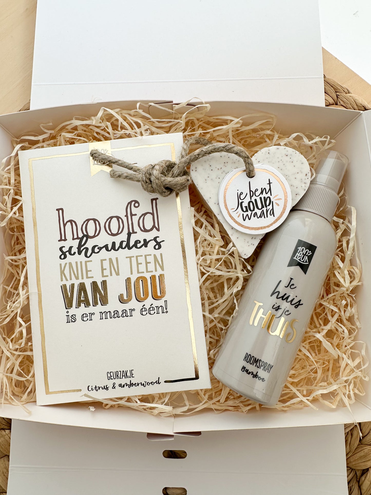 Verwendoosje 'bedankt' met geurproducten